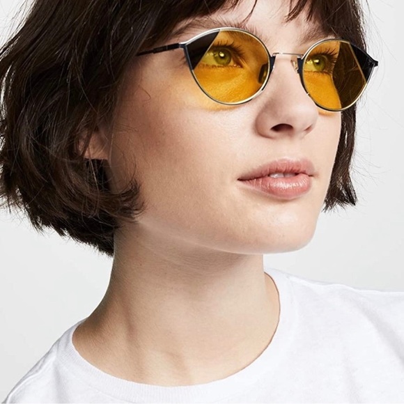 NIB Women’s One Size (51mm) Fendi Cat Eye Frame Sunglasses 100% UV Protection - Picture 4 of 15